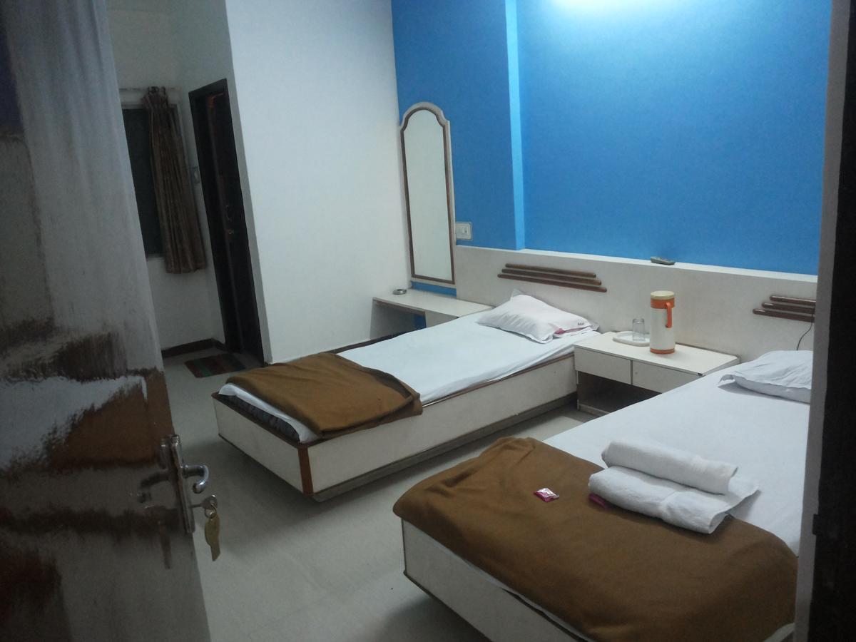 Hotel Sahara Palace Bhuj Eksteriør bilde