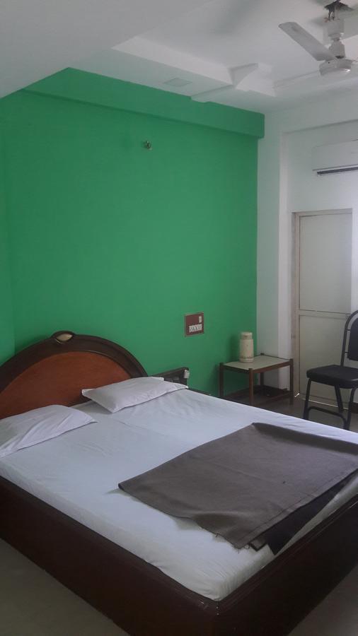 Hotel Sahara Palace Bhuj Eksteriør bilde