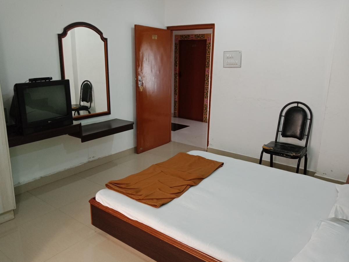 Hotel Sahara Palace Bhuj Eksteriør bilde